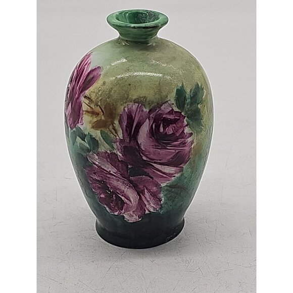 Antique FOSTORIA/WESTMORELAND Milk Glass Hand Painted RED ROSE Bulbous Vase - Picture 1 of 7